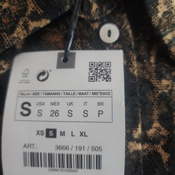 Zara Snakeskin print lace blouse with 2 front pockets. Size S - Picture 9 of 10